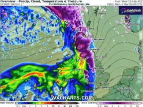 英国降雪地图显示暴风雪将以每小时10厘米的速度袭击英国，只有两个地区幸免