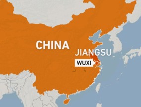 警方称，中国东部一所学校发生持刀袭击事件，造成8人死亡