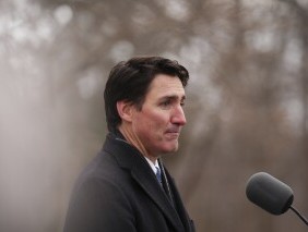 加拿大自由党将选举新领导人取代特鲁多，以应对特朗普的贸易战