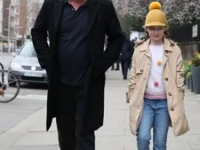 皮尔斯·摩根说，她13岁的女儿因为粗鲁地攻击她的兄弟们而赢得了圣诞节