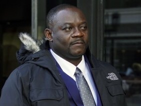 海地前市长被控为获得美国居留权而谎报侵犯人权，审判开始