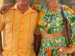 “我结婚40年的丈夫住在另一个国家——我们是这样做爱的。”