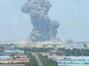 山东高密一化工厂爆炸，医院接诊多名伤者，亲历员工：很多人下班回去了，自己有事折返
