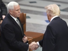 迈克·彭斯（Mike Pence）成为少数几个愿意挑战特朗普2.0版的共和党人之一