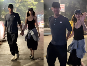 达科塔·约翰逊和克里斯·马丁在分手传闻中牵手参观印度寺庙