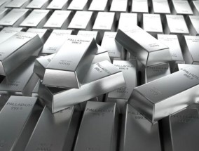 黄金大涨“带火”铂金：有人百万资金囤购，年轻人直播间“扫货”