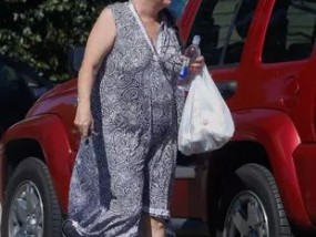 吉恩·哈克曼的女儿在最后几个小时的悲惨细节曝光后，揭开了封面