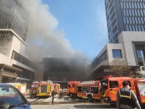 韩国建筑工地发生火灾，造成6人死亡，多人受伤