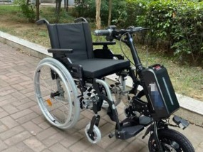 装上“车头”的轮椅上不了高铁，明确产品标准是关键|新京报快评