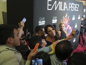 解释艾米莉亚·佩雷斯（Emilia Perez）的奇怪案例，这位愁苦的奥斯卡领跑者