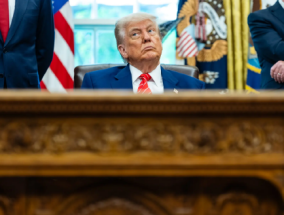 一周外盘头条|美英达成贸易协议 美联储连续第三次按兵不动 比特币再破10万美元 巴菲特年底卸任伯克希尔CEO