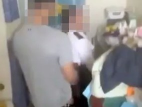 狱警Linda De Sousa Abreu在牢房里拍摄了与HMP Wandsworth囚犯发生性关系的视频