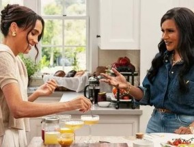 梅根·马克尔（Meghan Markle）的粉丝“请求”Netflix推出新剧第二季，尽管评论很尖刻