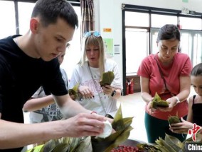 近300名俄罗斯游客“蜜都”饶河体验“原汁端午”